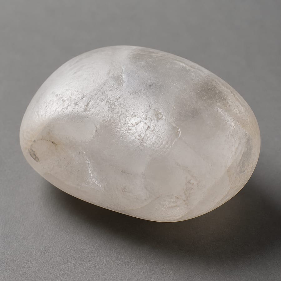 Galet de quartz laiteux - Variante polie